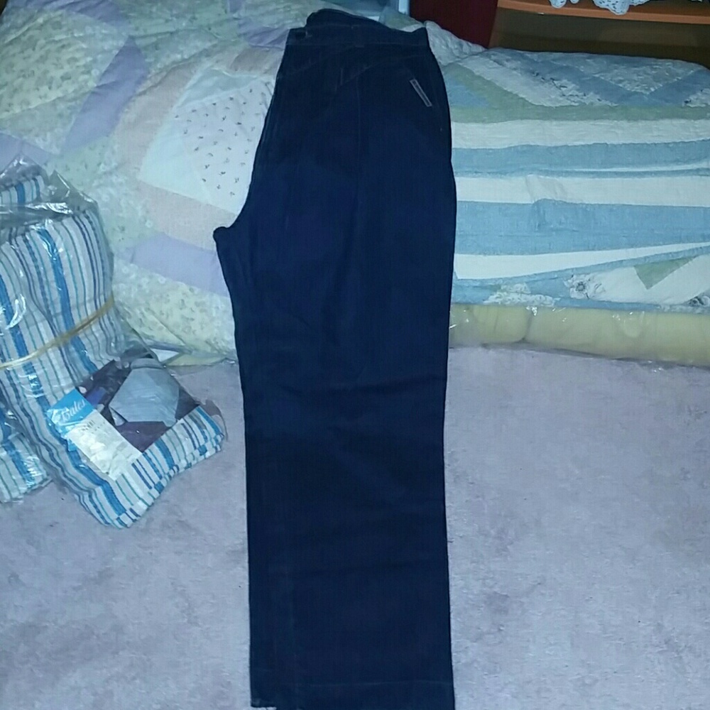 Rockies Plus Size 17/18,  32" inseam